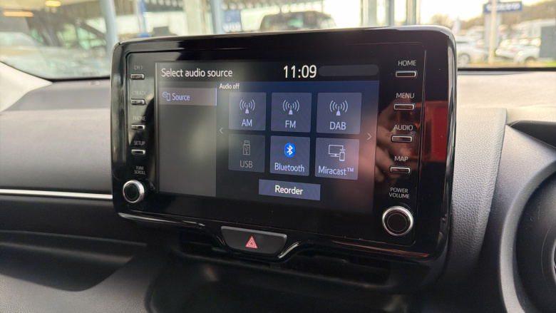 Toyota Yaris 1.5 Hybrid Design 5dr CVT Hybrid Hatchback